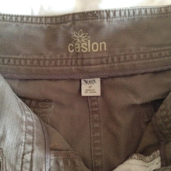 Capris - Picture 2 of 9